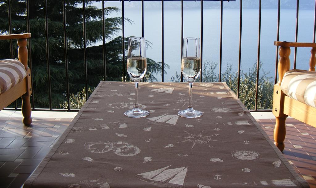 Casa Palmira Appartement Brenzone sul Garda Buitenkant foto